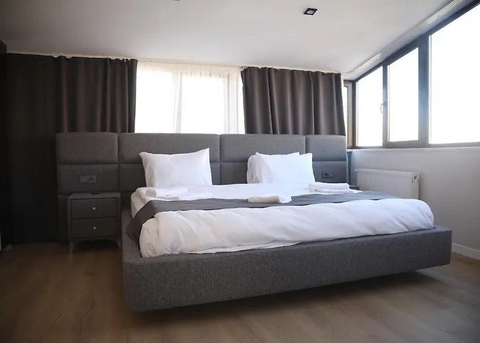 Ardos Park Hotel
